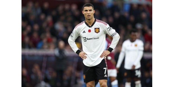 CRISTIANO RONALDO a montré à plusieurs reprises son mécontentement envers Manchester United CRISTIANO RONALDO a montré à plusieurs reprises son mécontentement envers Manchester United